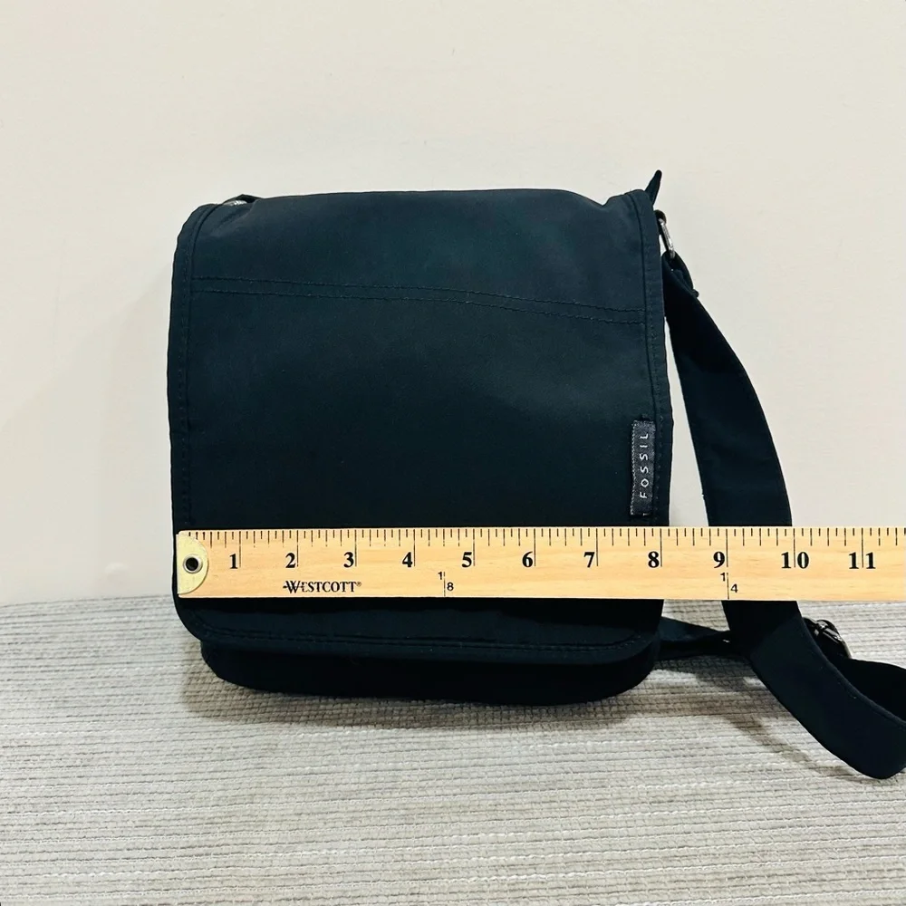 Fossil Crossbody Purse Black Nylon Messenger Bag‎ Y2K Travel Lightweight